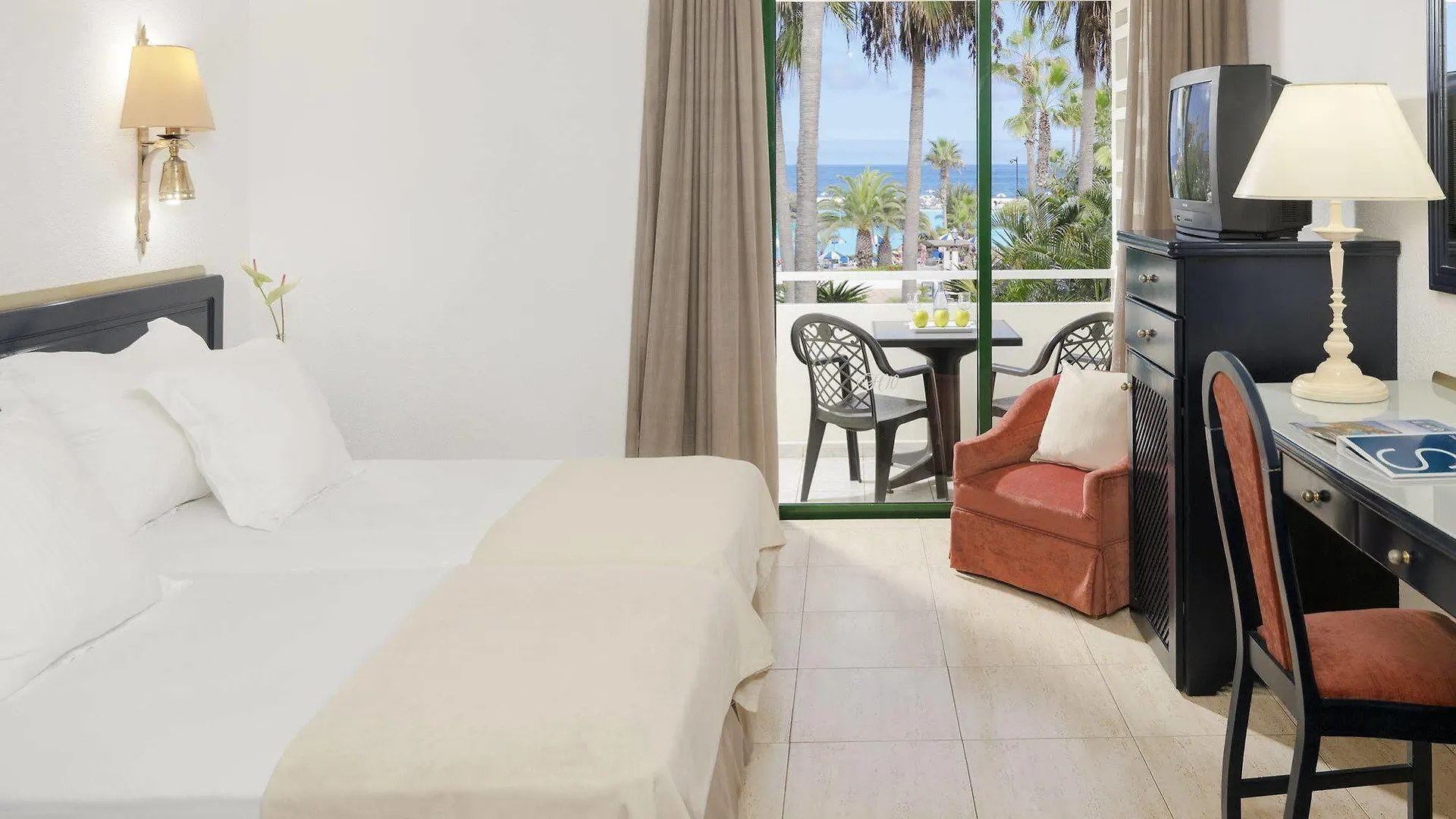 ****  H10 Tenerife Playa Hotel Puerto de la Cruz  Spanje